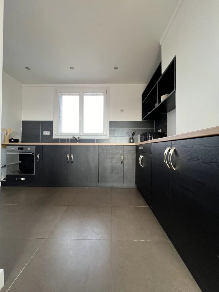 Appartement 5 pièces meublé - LA2414 - Blvd Charles Arnould