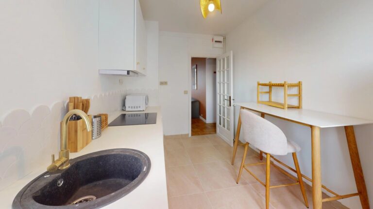 Appartement 5 pièces meublé - Rue des Coutûres