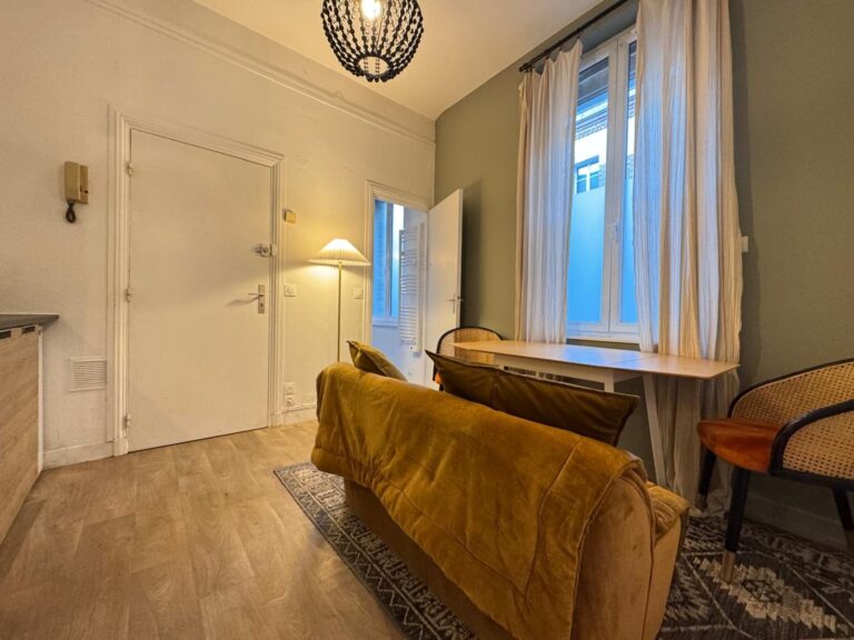 Appartement 2 pièces meublé – LA2380 – Rue Cliquot Blervache, 51100 REIMS