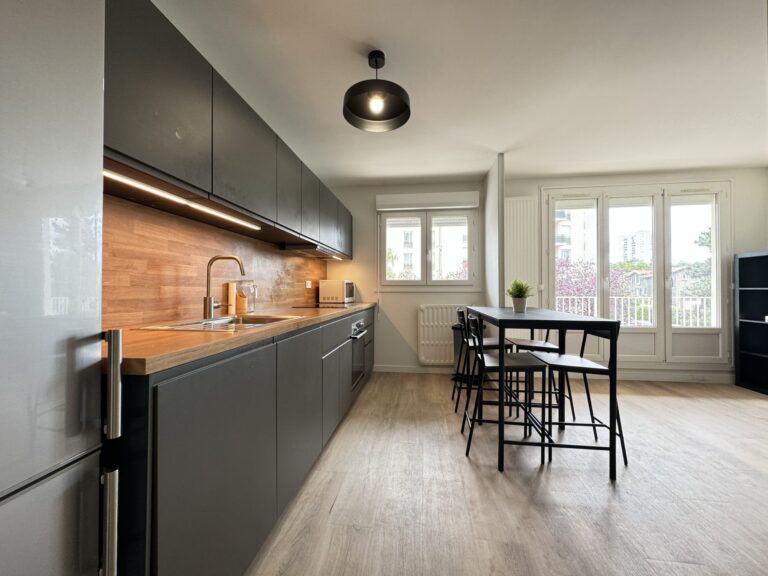 Appartement 5 pièces meublé – LA2456 – Rue de l’Union Foncière, 51100 Reims