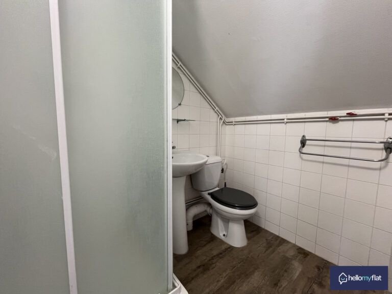 Studio meublé - LA2740 - Blvd Ch. Arnould