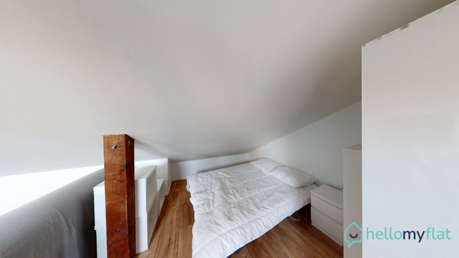 Studio meublé - LA2258 - Rue du Petit Delbourg