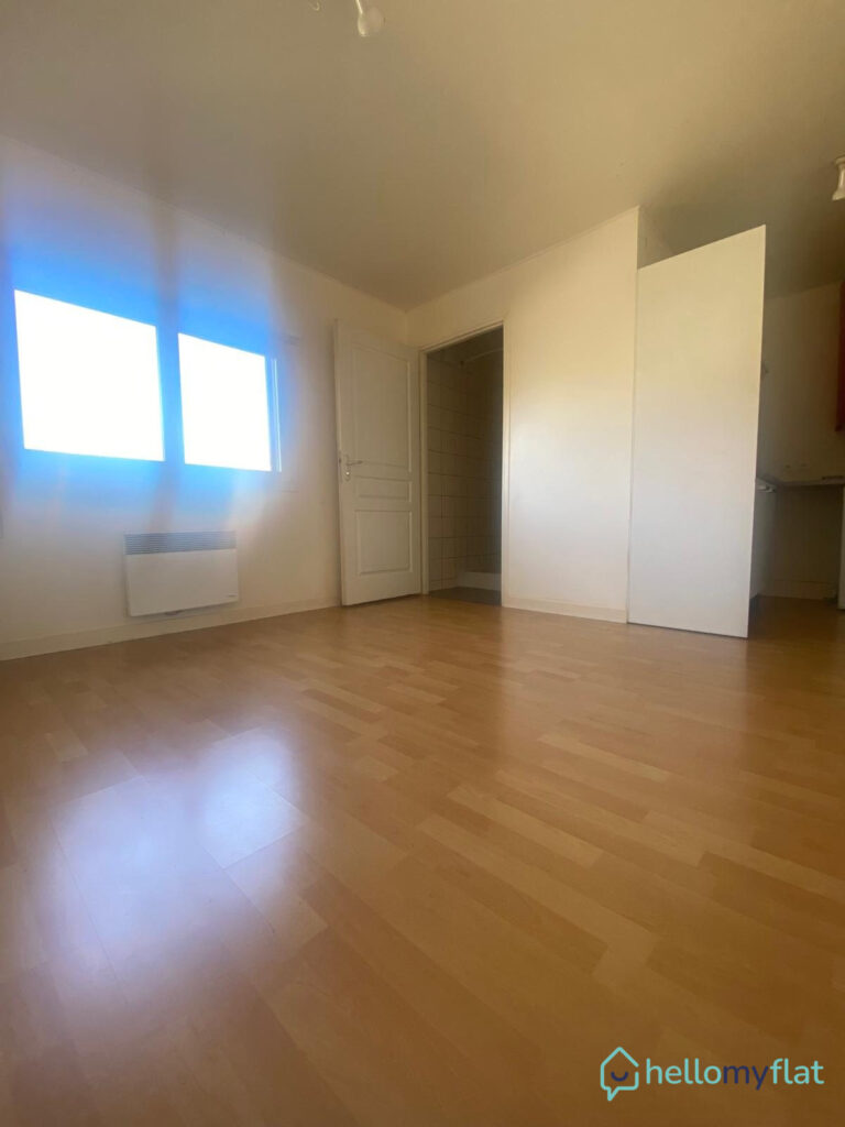STUDIOS EXCLUSIVITE ref : VA2910