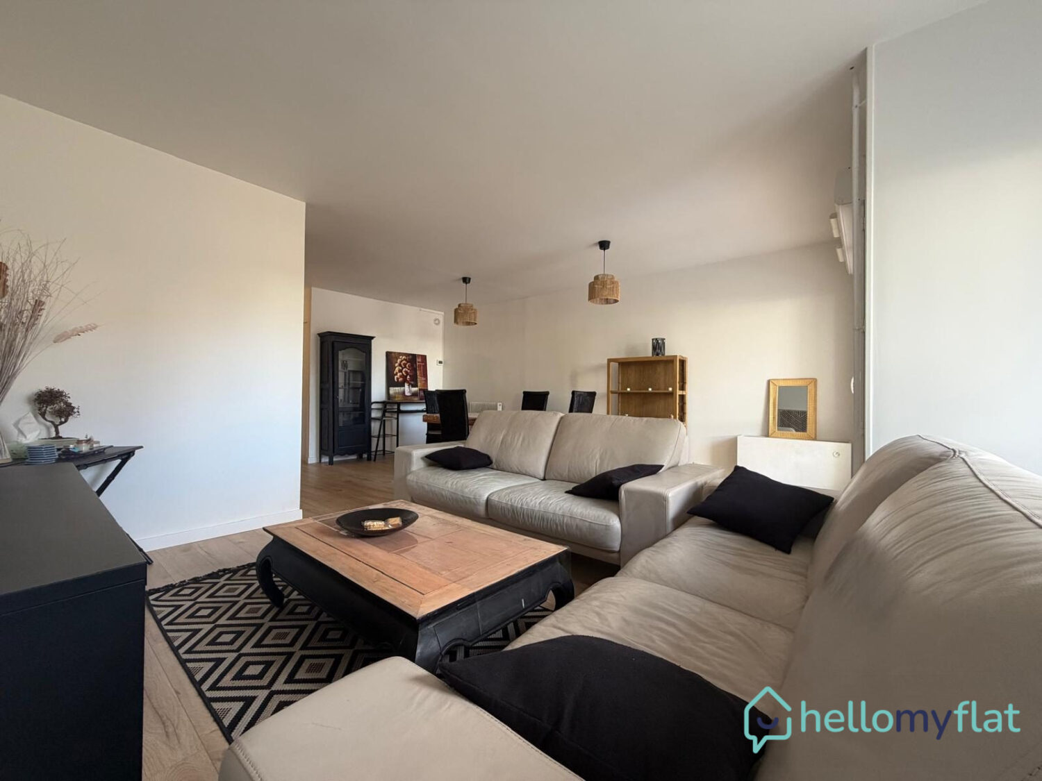 Maison 5 pièces meublé - LA3041 - Rue Pierre de Marivaux